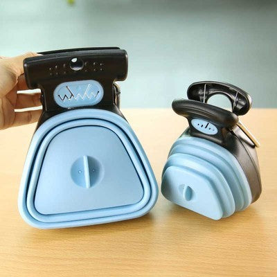 Pet Travel Foldable Pooper Scooper With 1 Roll Decomposable bags .