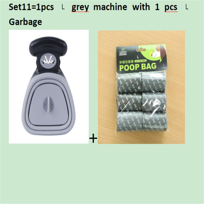 Pet Travel Foldable Pooper Scooper With 1 Roll Decomposable bags .