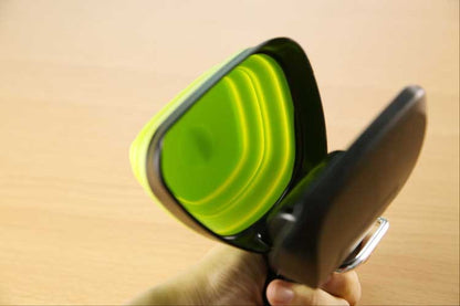 Pet Travel Foldable Pooper Scooper With 1 Roll Decomposable bags .