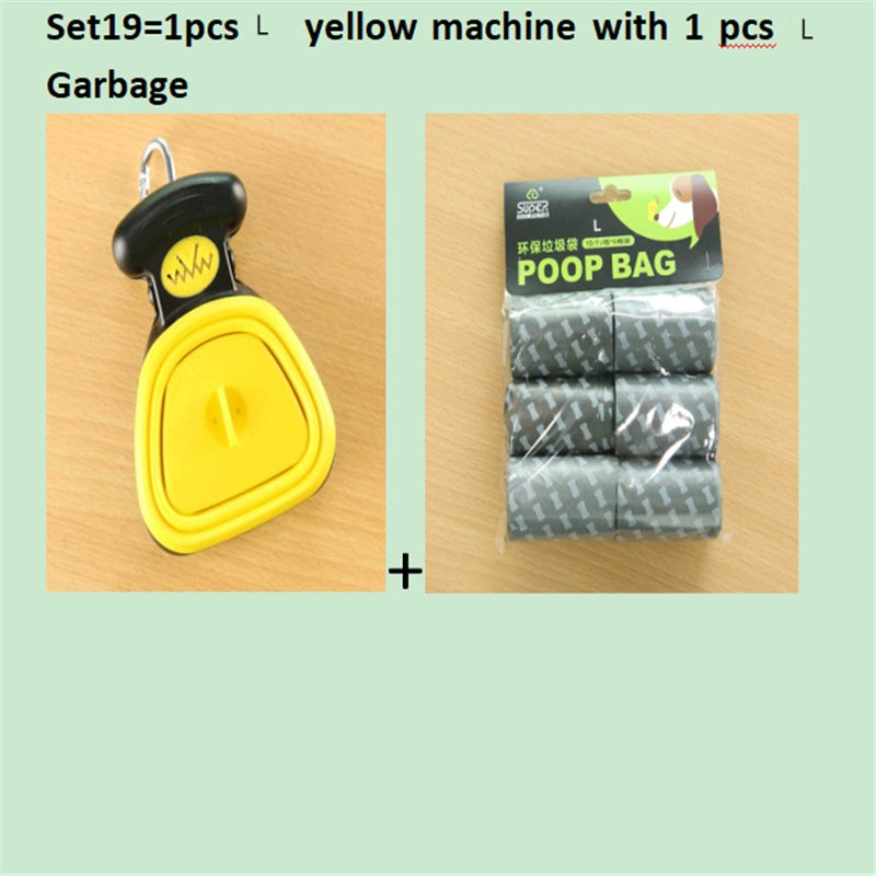 Pet Travel Foldable Pooper Scooper With 1 Roll Decomposable bags .