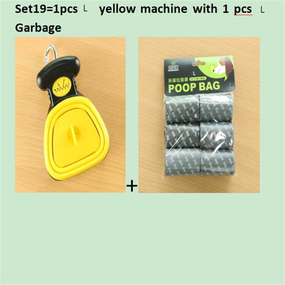 Pet Travel Foldable Pooper Scooper With 1 Roll Decomposable bags .