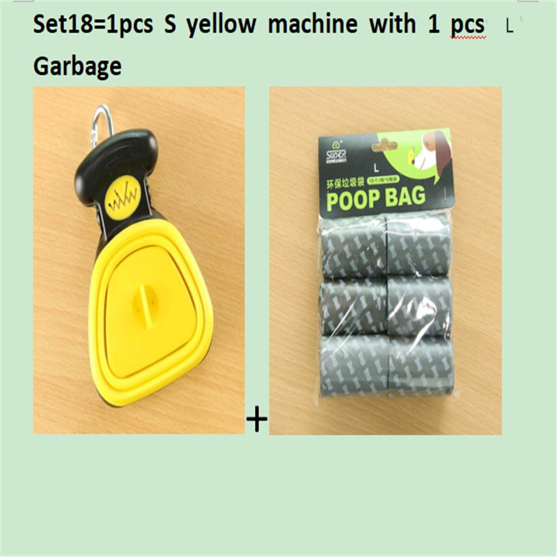 Pet Travel Foldable Pooper Scooper With 1 Roll Decomposable bags .