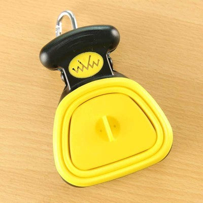 Pet Travel Foldable Pooper Scooper With 1 Roll Decomposable bags .